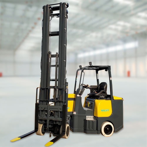 4 ton 2wd forklift for hire in Jet Park SA